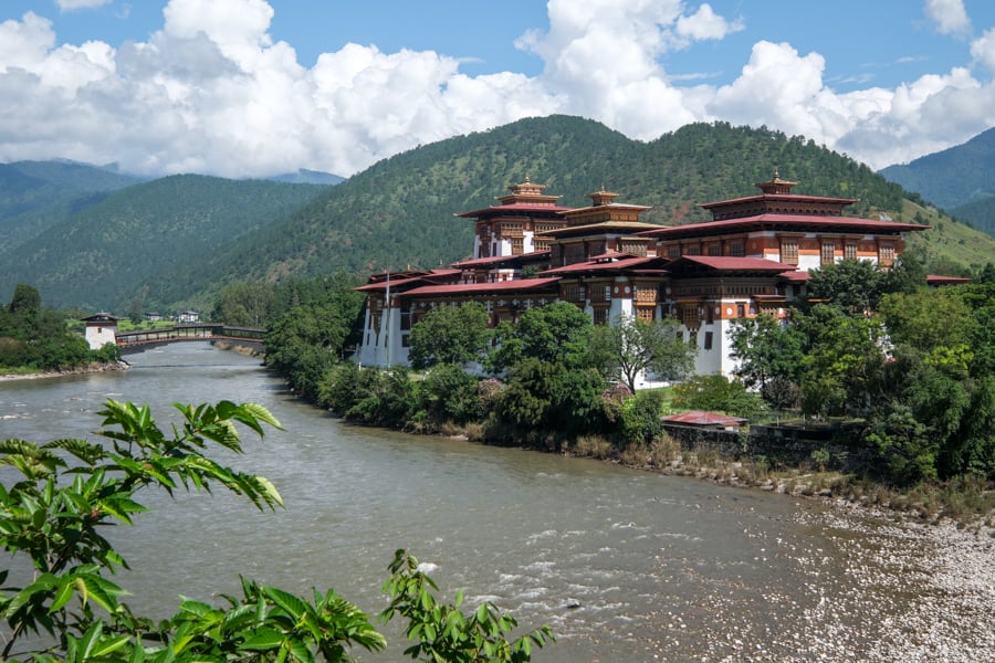 7 Days In Bhutan Travel Itinerary: Best Things To Do & See 7-денний туристичний маршрут по Бутану: найкращі місця, які можна побачити та зробити 11