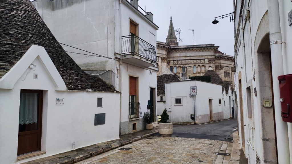 Альберобелло: житло Труллі, придатні для проживання, в Альберобелло, Апулія. Планування подорожі у 2026.