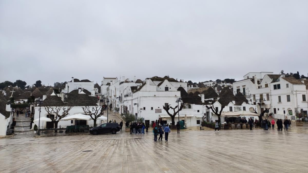 Труллі крупним планом Детальний вигляд Труллі в Альберобелло, Апулія: символ подорожі до Південної Італії