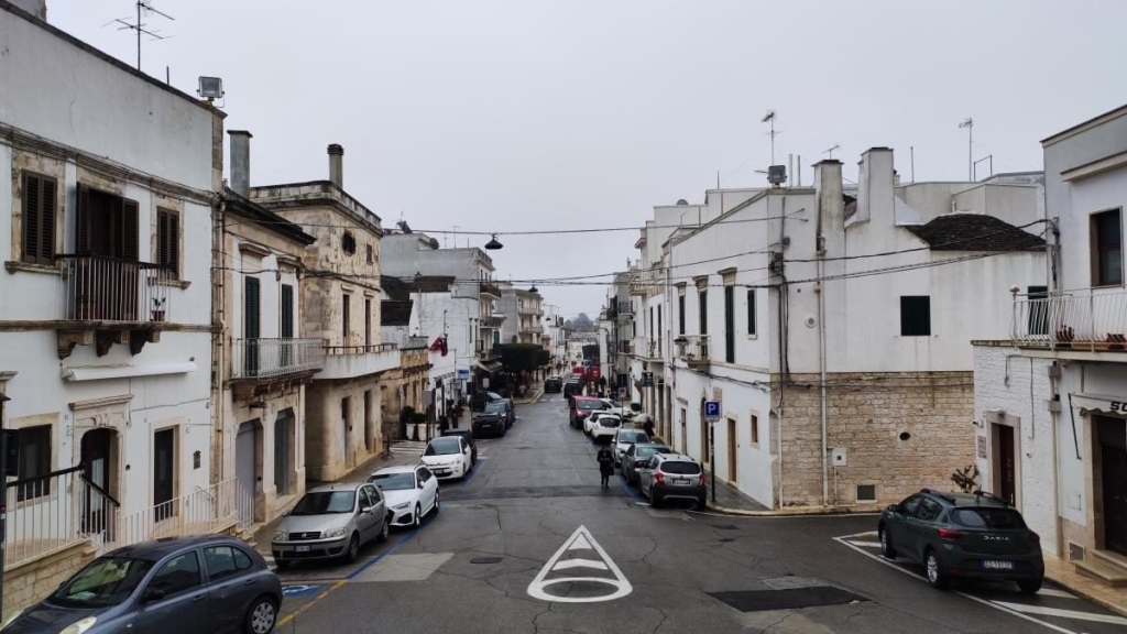 Символіка труллі Детальний вид на дах труллі в Альберобелло з символічними малюнками, Апулія, Італія.