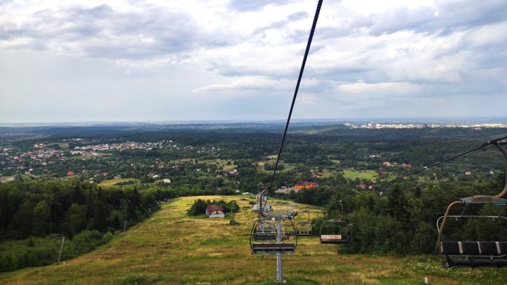 Маркування на Буковиці Маркування пішого маршруту на гору Буковиця з Трускавця: зручна навігація.