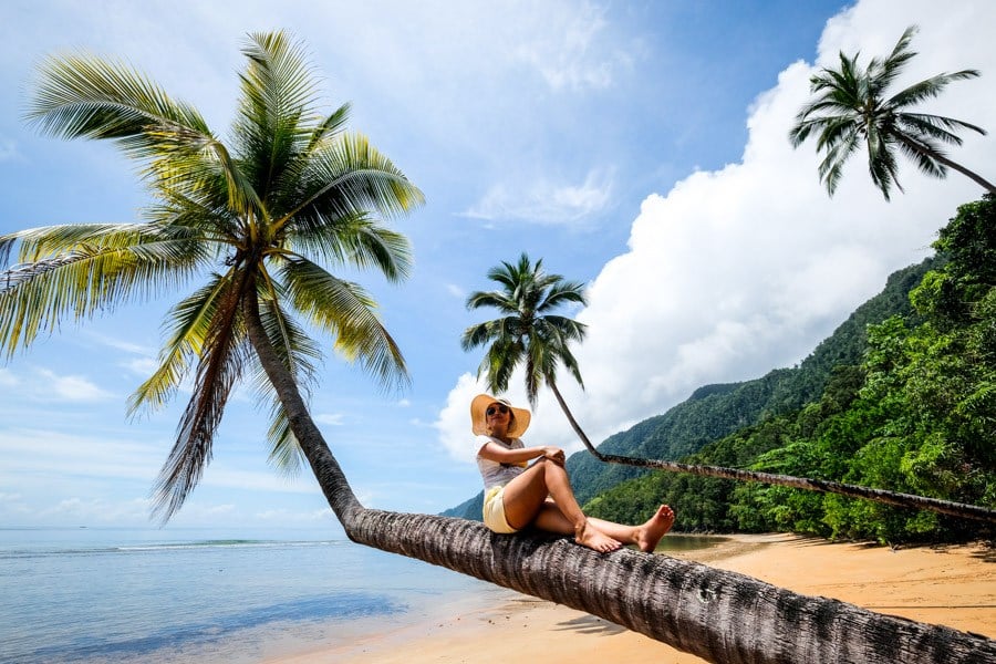 Релакс на Лабенгкі Відпочинок у гамаку на острові Лабенгкі: повна релаксація та спокій.