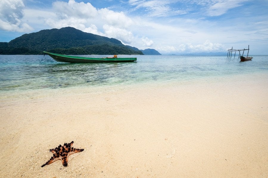 Захід сонця Лабенгкі Захід сонця на острові Лабенгкі, романтичний відпочинок в Індонезії