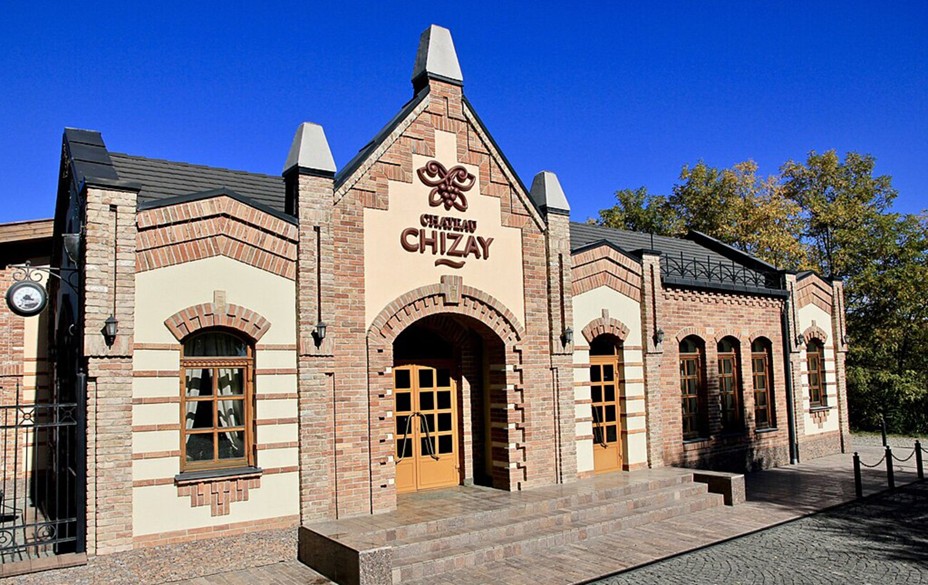 Дегустації, підвали та вечері серед виноградників: топ-локації для винного туризму в Україні Дегустації, підвали та вечері серед виноградників: топ-локації для винного туризму в Україні 2