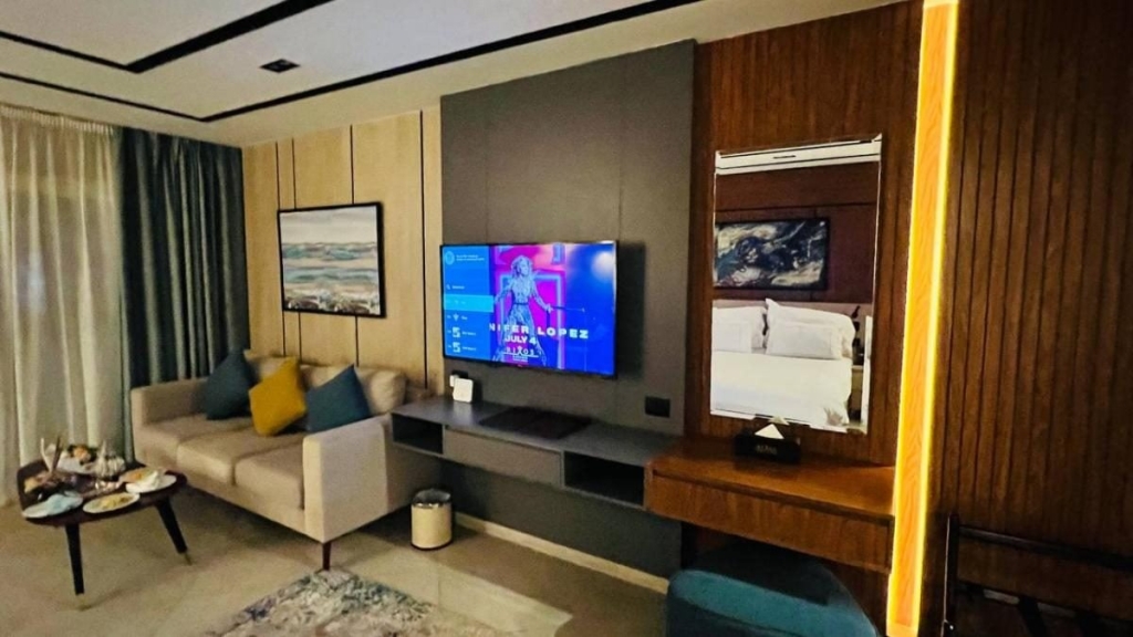 Інший Єгипет: північне узбережжя запрошує українців, але ще не навчилось, як нам догодити 39 Інший Єгипет: північне узбережжя запрошує українців, але ще не навчилось, як нам догодити