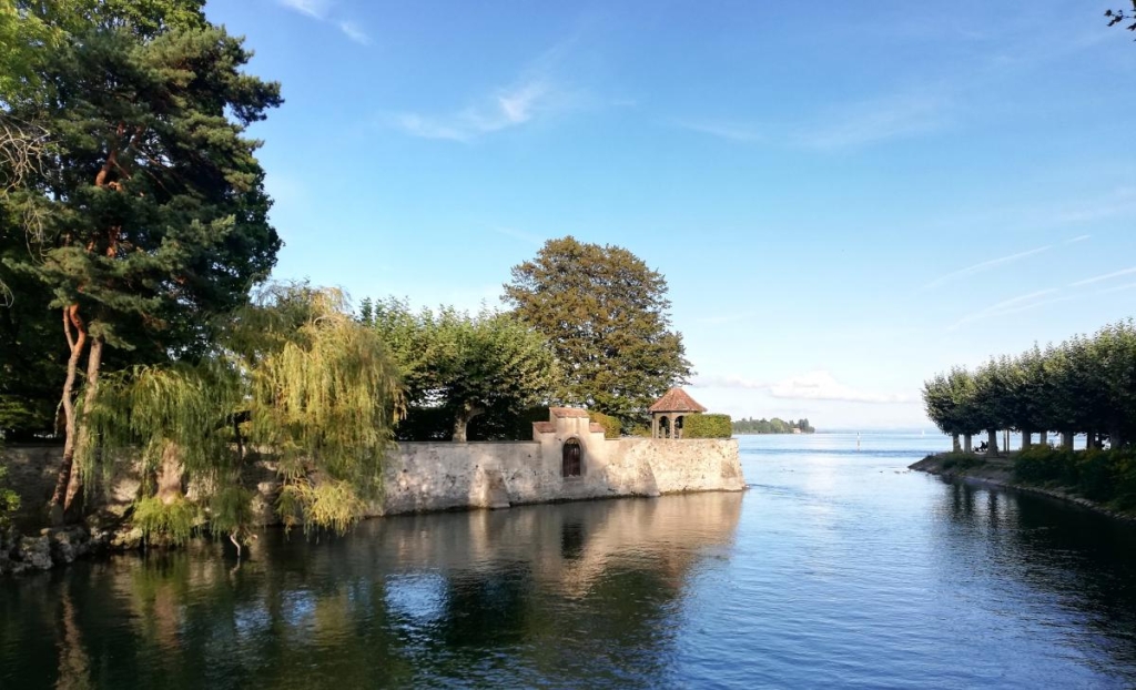 Констанц: німецьке місто з дивакуватими скульптурами на неосяжному Боденському озері 12 У Констанці багато старовинних споруд / фото Марина Григоренко