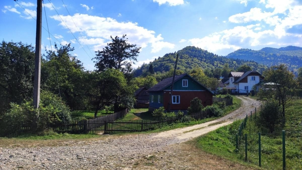 Майдан: колись процвітаюче село на Львівщині, нині ніби застигло у часі (фоторепортаж) 25 Майдан: колись процвітаюче село на Львівщині, нині ніби застигло у часі (фоторепортаж)
