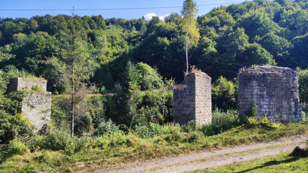 Майдан: колись процвітаюче село на Львівщині, нині ніби застигло у часі (фоторепортаж) 15 Майдан: колись процвітаюче село на Львівщині, нині ніби застигло у часі (фоторепортаж)