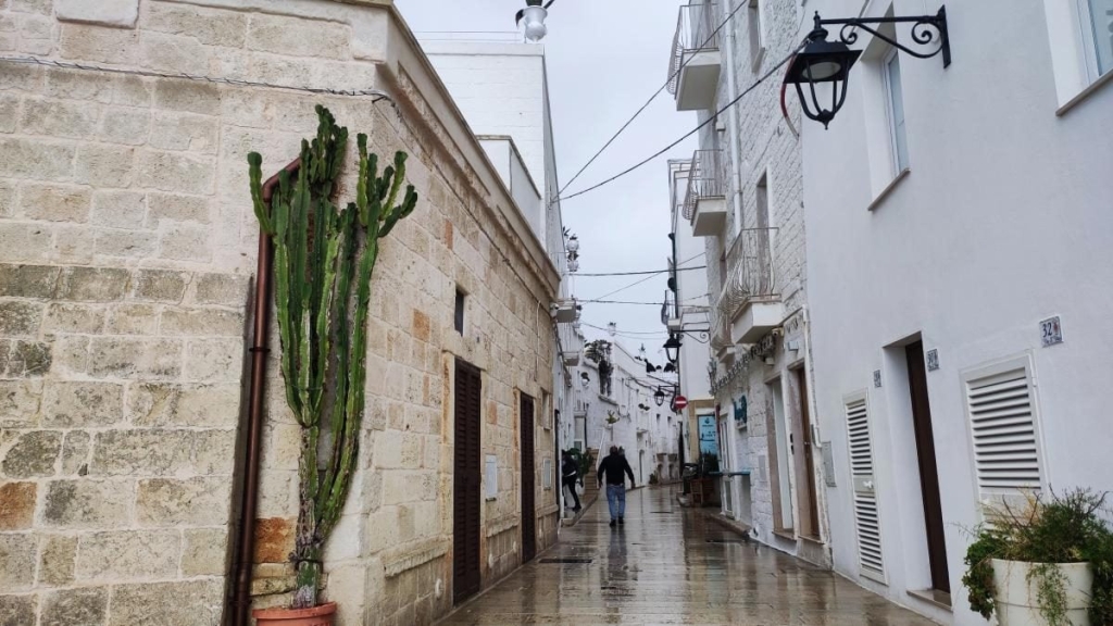 Пляж Монополі: відпочинок Пляж в Монополі, Апулія: насолоджуйтесь сонцем та морем на Адріатичному узбережжі в 2026.