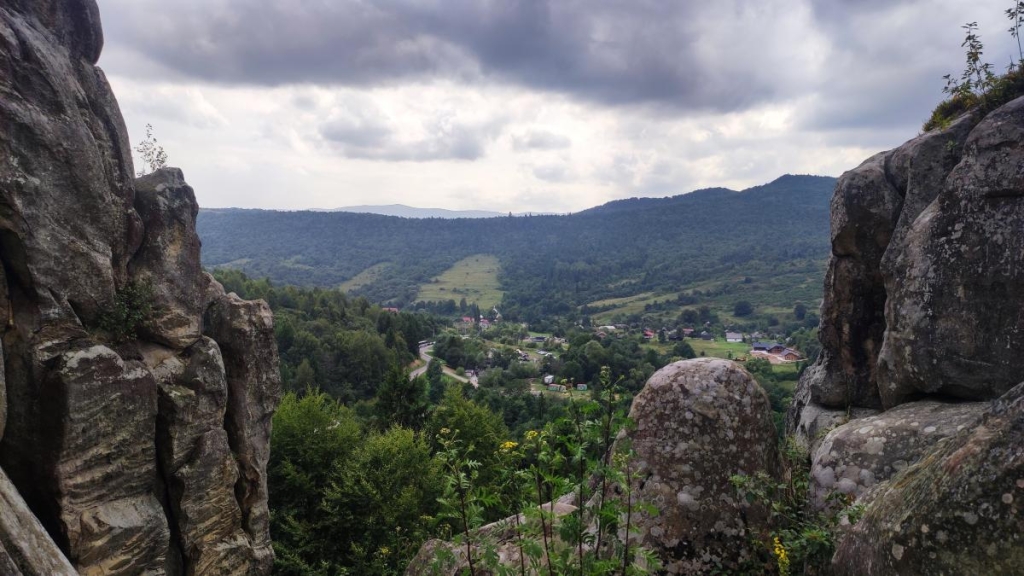 Стародавня фортеця Тустань: подорож в минуле з Трускавця 18 Краєвиди з вершини Тустані / фото Марина Григоренко