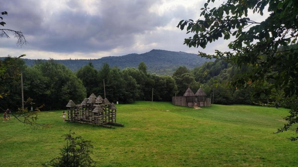 Стародавня фортеця Тустань: подорож в минуле з Трускавця 13 Стародавня фортеця Тустань: подорож в минуле з Трускавця