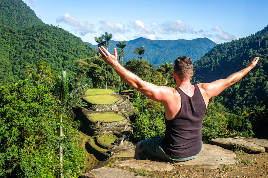 Похід до Сьюдад Пердіда Туристи йдуть стежкою до Загубленого міста в Колумбії.