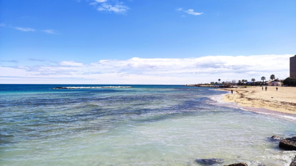 Барі: затишна приморська перлина на півдні Італії, в яку неможливо не закохатися 22 Spiaggia Pane E Pomodoro в місті Барі / фото Марина Григоренко