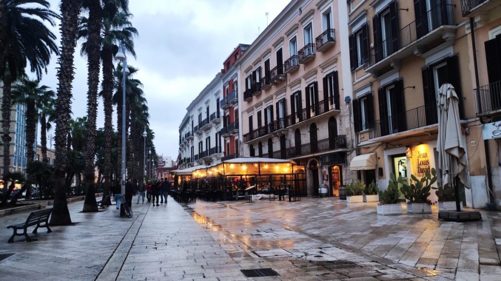 Барі: затишна приморська перлина на півдні Італії, в яку неможливо не закохатися 30 Новий туристичний центр Барі / фото Марина Григоренко