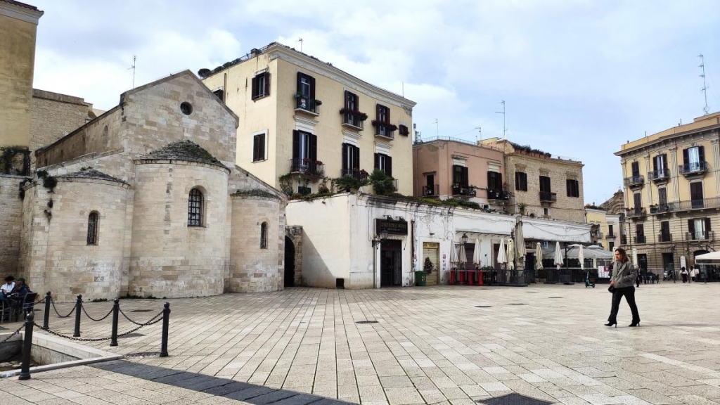 Барі: затишна приморська перлина на півдні Італії, в яку неможливо не закохатися 2 Навесні у центрі Барі ще доволі безлюдно / фото Марина Григоренко