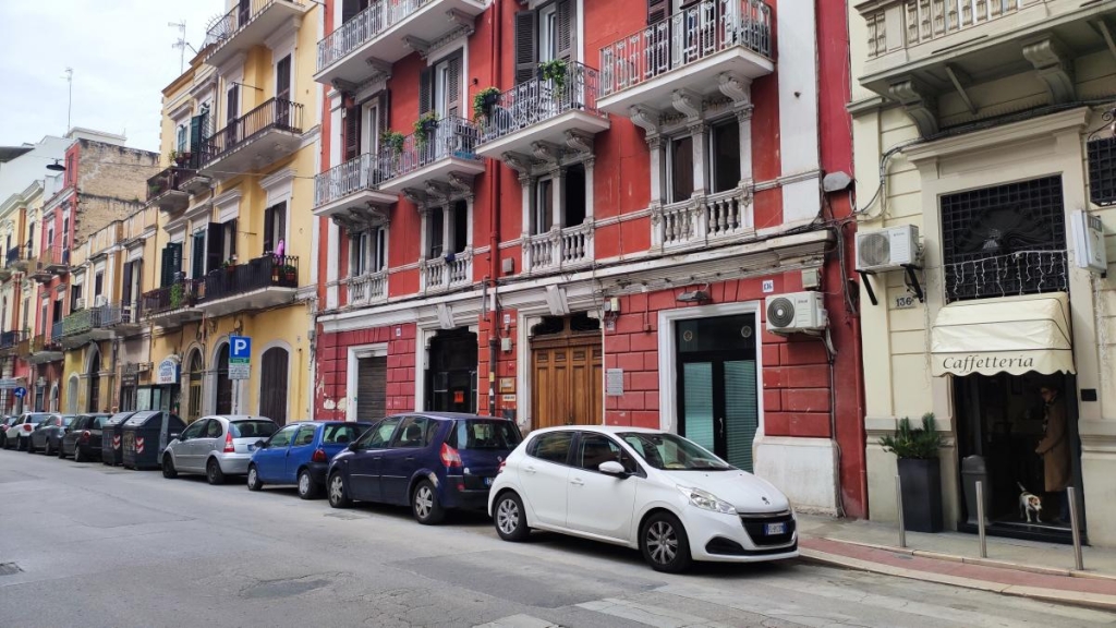 Барі: затишна приморська перлина на півдні Італії, в яку неможливо не закохатися 12 В обідній час Барі буквально вимирає / фото Марина Григоренко