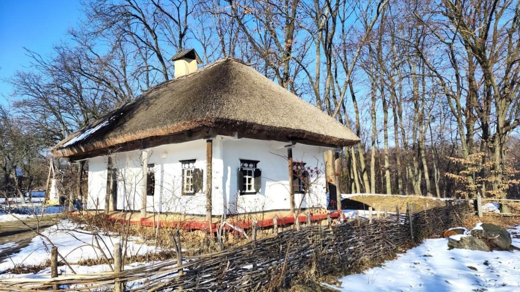 Це варто встигнути побачити: засніжений музей Пирогово у Києві (фоторепортаж, відео) 8 Це варто встигнути побачити: засніжений музей Пирогово у Києві (фоторепортаж, відео)