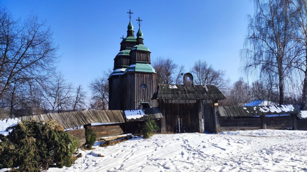 Це варто встигнути побачити: засніжений музей Пирогово у Києві (фоторепортаж, відео) 4 Це варто встигнути побачити: засніжений музей Пирогово у Києві (фоторепортаж, відео)