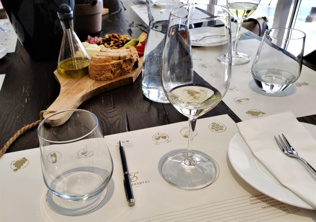 Чим дивує Кіпр взимку: різдвяні селища, прогулянки без палючого сонця і релакс в СПА 67 Дегустація в Zambartas Wineries / фото Марина Григоренко