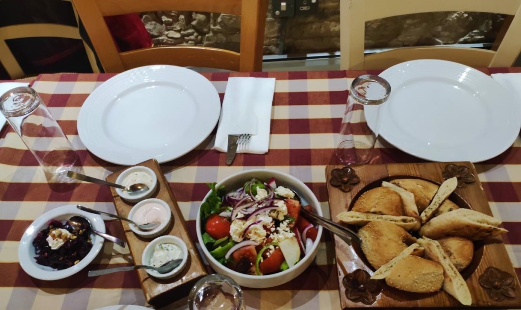 Чим дивує Кіпр взимку: різдвяні селища, прогулянки без палючого сонця і релакс в СПА 70 Мезе на Кіпрі / фото Марина Григоренко