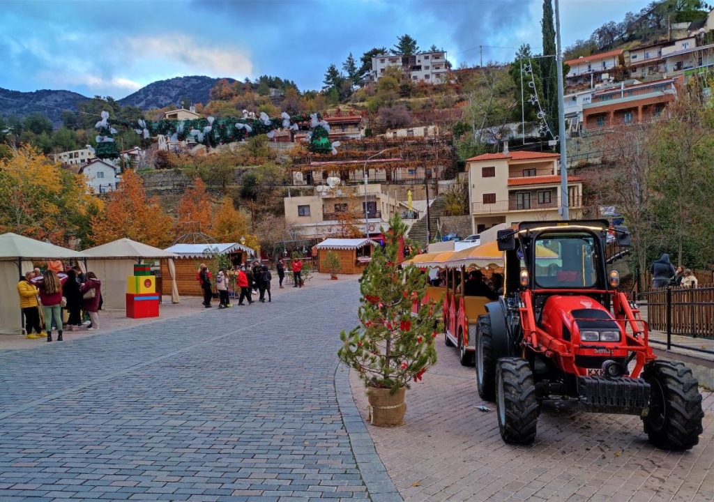 Чим дивує Кіпр взимку: різдвяні селища, прогулянки без палючого сонця і релакс в СПА 48 До різдвяних містечок на Кіпрі підходять з креативом / фото Марина Григоренко