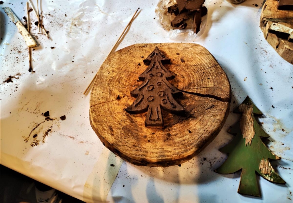 Чим дивує Кіпр взимку: різдвяні селища, прогулянки без палючого сонця і релакс в СПА 59 Робимо різдвяні іграшки в Платресі / фото Марина Григоренко