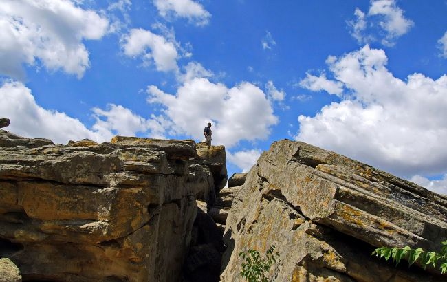 Де молилися наші предки до християнства: найдавніші святині України, які можна відвідати Де молилися наші предки до християнства: найдавніші святині України, які можна відвідати 1