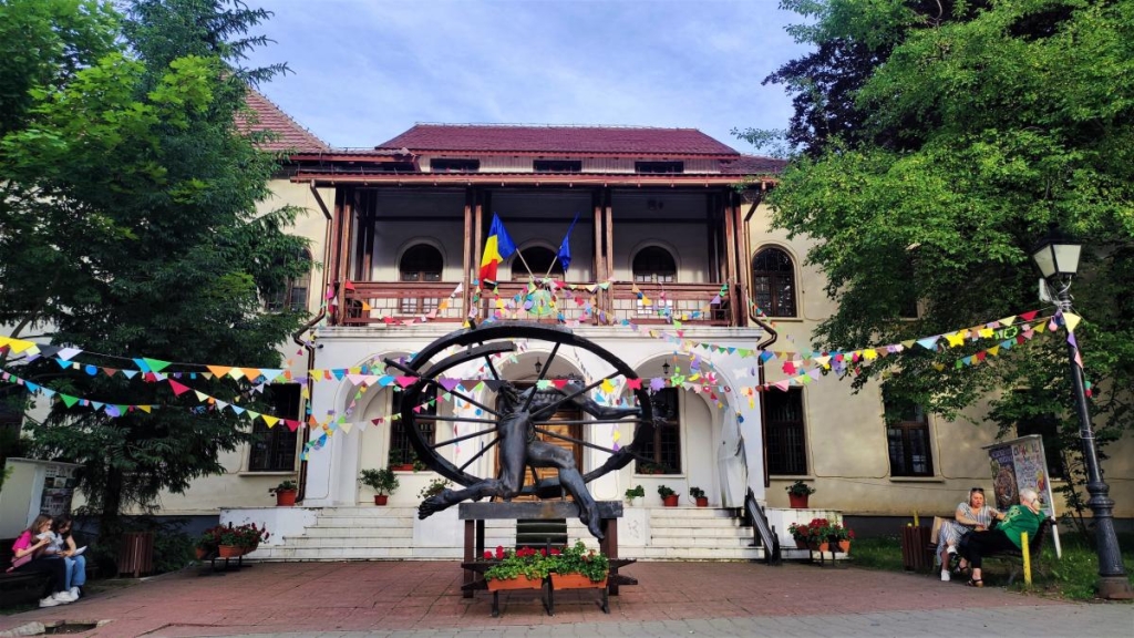 День в Сучаві: що варто знати про місто з найближчим до України міжнародним аеропортом 5 Сучава багато в чому нагадує Україну / фото Марина Григоренко