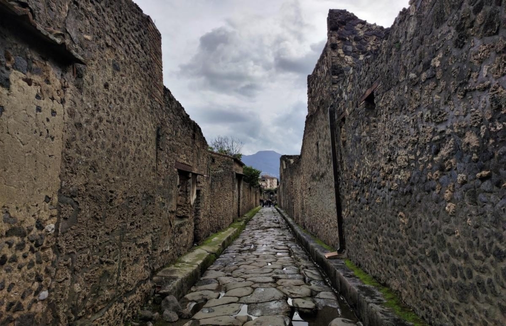 Парк Помпеї Археологічний парк Помпеї: самостійна екскурсія руїнами міста, знищеного виверженням Везувію