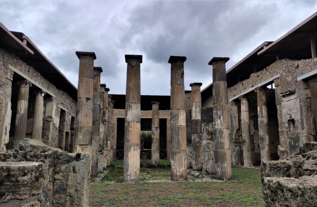 Поради туристам Помпеї екскурсія: найкращі поради для самостійної подорожі до археологічного парку у 2024