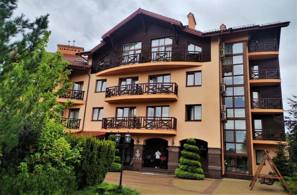 Гори, релакс і дерев'яні церкви: чим дивує український курорт Східниця 85 Гори, релакс і дерев'яні церкви: чим дивує український курорт Східниця