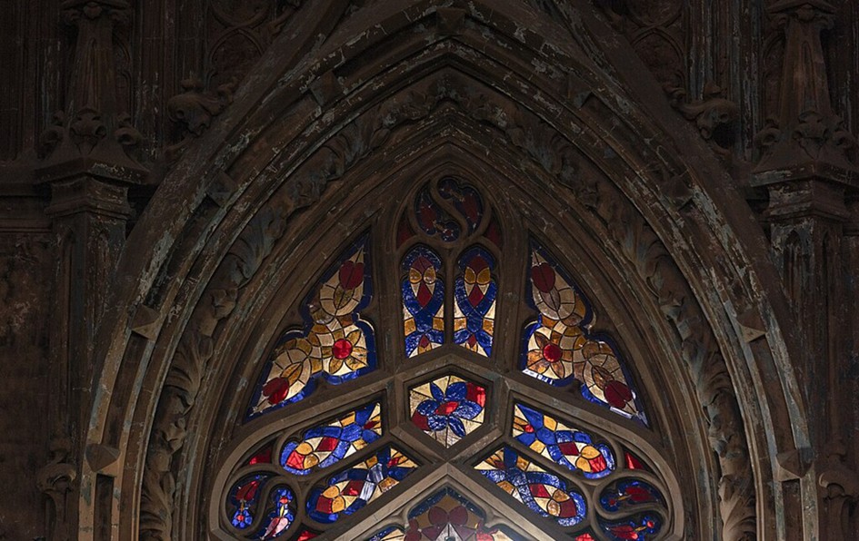 Храми, вокзали та старовинні вілли України: де досі сяють унікальні кольорові вітражі Храми, вокзали та старовинні вілли України: де досі сяють унікальні кольорові вітражі 3
