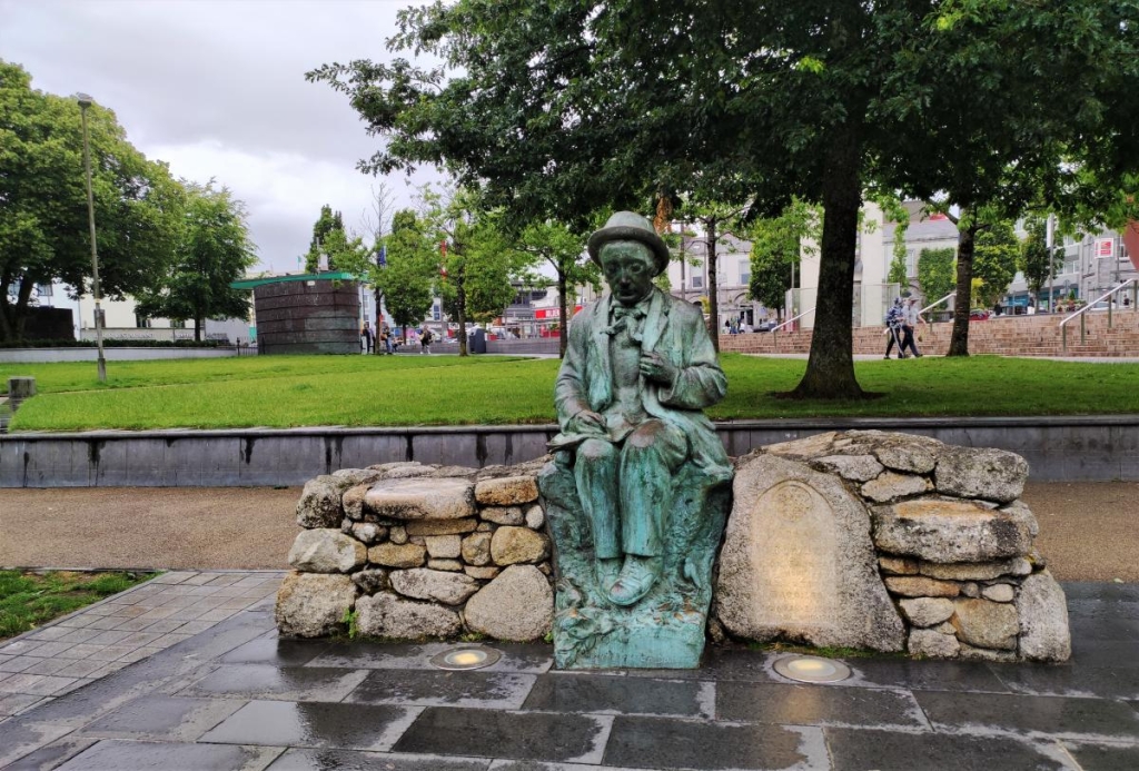 Ірландський Голвей: яскрава альтернатива переповненому туристами Дубліну 25 Площа Ейр в Голвеї / фото Марина Григоренко