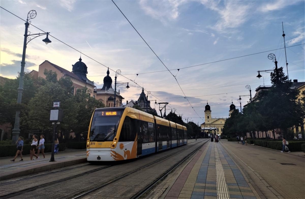 Дебрецен: зона очікування Зона очікування в аеропорту Дебрецен: комфорт та безкоштовний Wi-Fi.