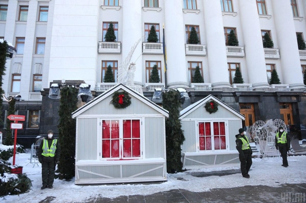 Казкові герої та різдвяне диво: чим дивують святкові містечка Києва цього року 39 Казкові герої та різдвяне диво: чим дивують святкові містечка Києва цього року