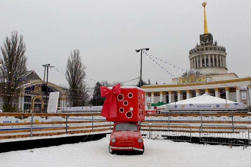 Казкові герої та різдвяне диво: чим дивують святкові містечка Києва цього року 77 Казкові герої та різдвяне диво: чим дивують святкові містечка Києва цього року