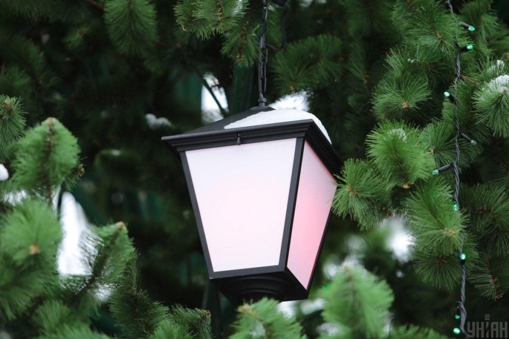 Казкові герої та різдвяне диво: чим дивують святкові містечка Києва цього року 71 Казкові герої та різдвяне диво: чим дивують святкові містечка Києва цього року