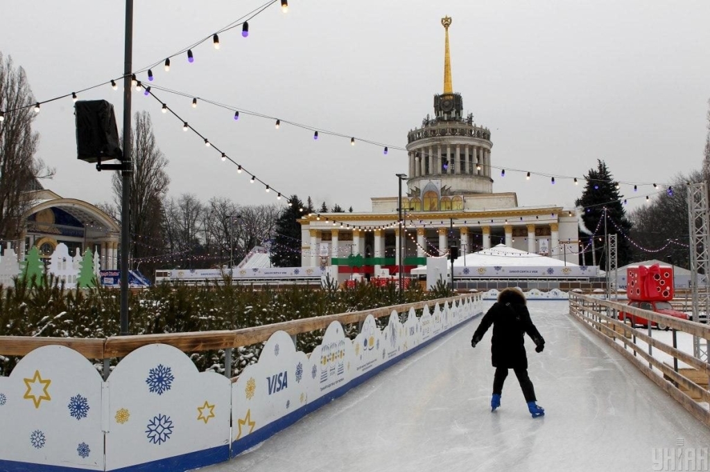 Казкові герої та різдвяне диво: чим дивують святкові містечка Києва цього року 65 Казкові герої та різдвяне диво: чим дивують святкові містечка Києва цього року