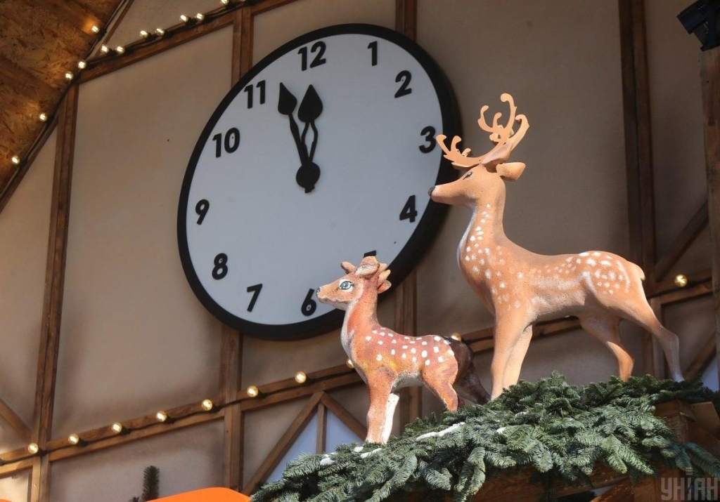 Казкові герої та різдвяне диво: чим дивують святкові містечка Києва цього року 34 Казкові герої та різдвяне диво: чим дивують святкові містечка Києва цього року