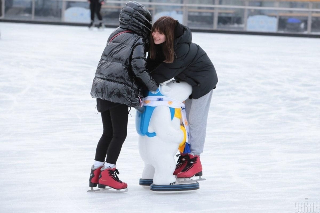 Казкові герої та різдвяне диво: чим дивують святкові містечка Києва цього року 52 Казкові герої та різдвяне диво: чим дивують святкові містечка Києва цього року