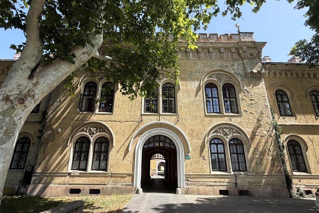 Комарно: затишне містечко на кордоні двох держав-сусідок України 22 Комарно пережило багато потрясінь / фото Наталія Петерварі