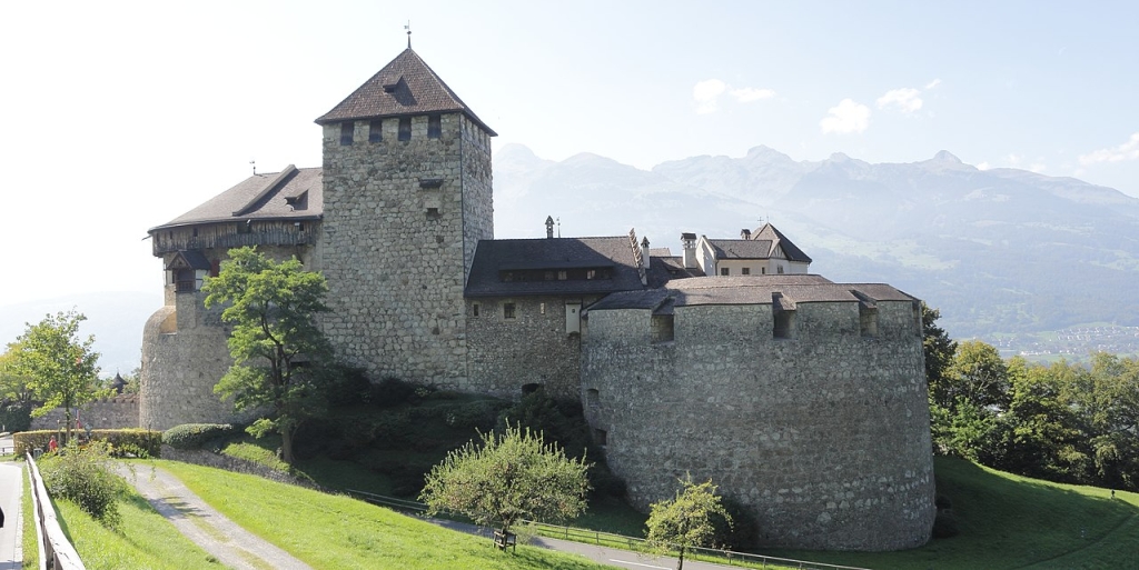 Ліхтенштейн, про який майже ніхто не знає: 10 фактів, що здивують туристів Ліхтенштейн, про який майже ніхто не знає: 10 фактів, що здивують туристів 2