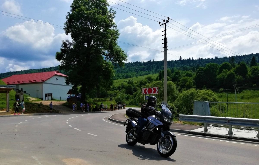 Львівщина для активних туристів: ідеї для піших походів у гори – Тустань, Східниця, Орів 21 Львівщина для активних туристів: ідеї для піших походів у гори – Тустань, Східниця, Орів