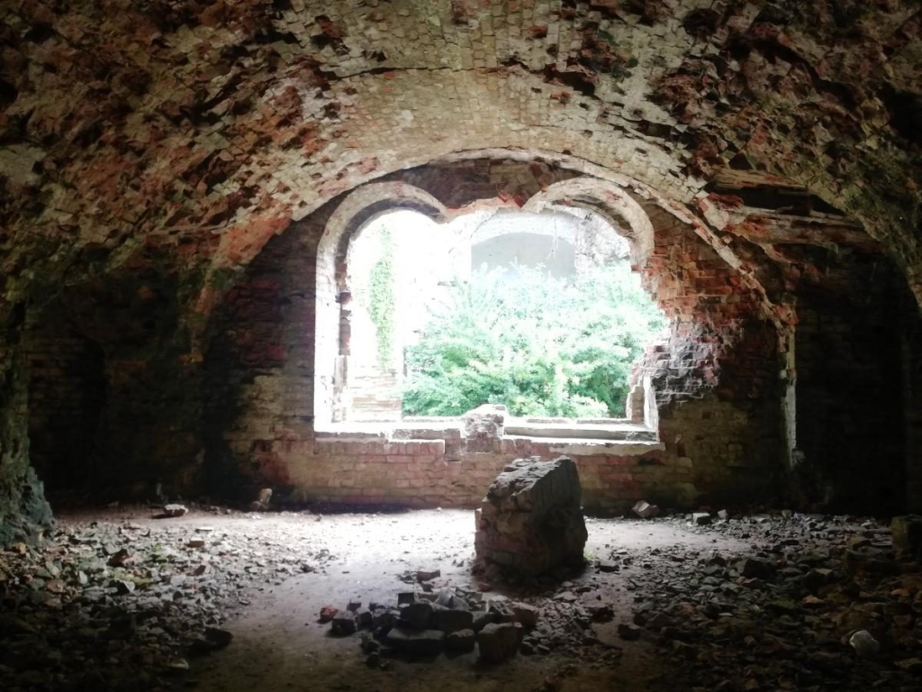 Містичні легенди Історична пам'ятка з легендами в Україні - містичний Геловін 2026 гарантовано