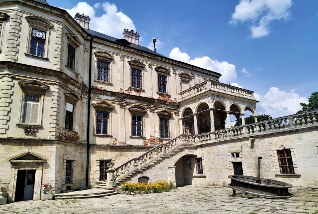 Моторошне місце Зображення моторошного місця в Україні для відвідування на Геловін 2026