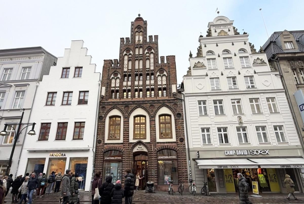 Море, замки та… черевички з цегли: чим цікаве німецьке місто Росток 17 Старовинна частина Ростока / фото Наталії Петерварі