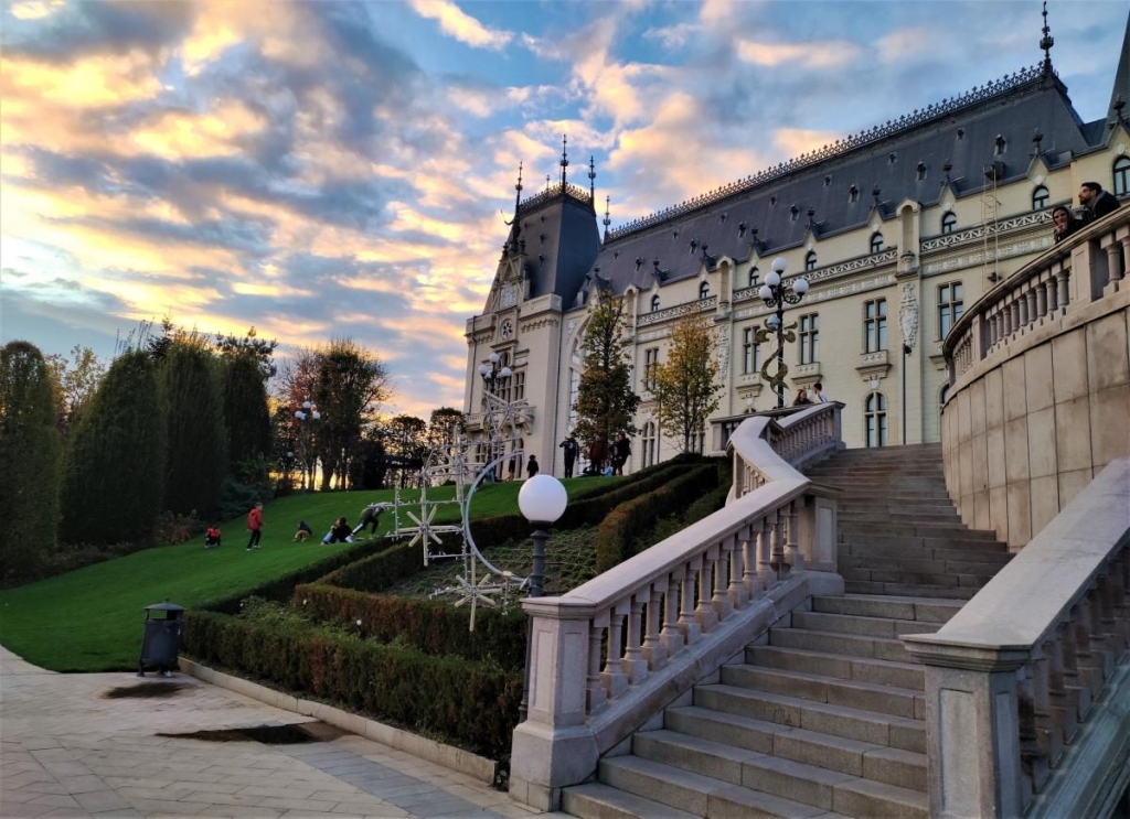 На привал в Ясси: зручна зупинка в Румунії перед вильотом у світ 8 На привал в Ясси: зручна зупинка в Румунії перед вильотом у світ