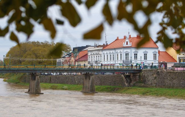 Найцікавіші місця Ужгорода, які варто побачити за два дні: про них не пишуть у путівниках Найцікавіші місця Ужгорода, які варто побачити за два дні: про них не пишуть у путівниках 1