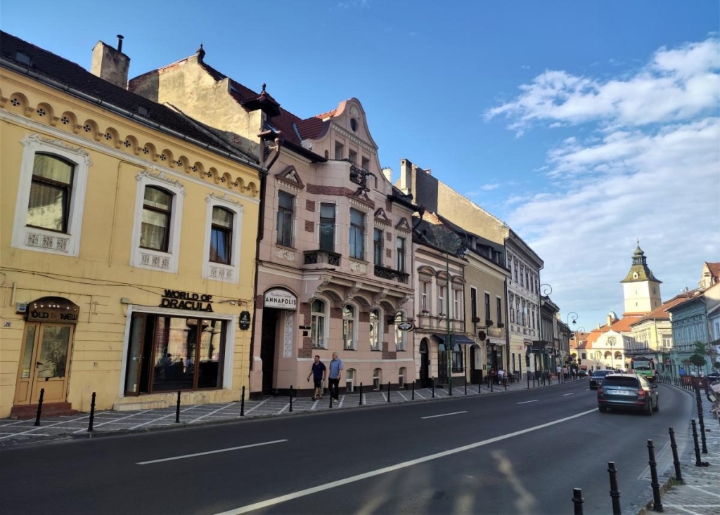 Не тільки замок Дракули: чим туристів приваблює трансільванське місто Брашов 19 Не тільки замок Дракули: чим туристів приваблює трансільванське місто Брашов