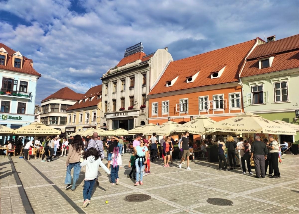 Не тільки замок Дракули: чим туристів приваблює трансільванське місто Брашов 5 Не тільки замок Дракули: чим туристів приваблює трансільванське місто Брашов